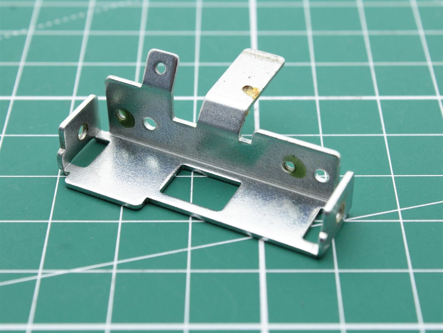 Bang & Olufsen Beocord 2000 29xx (Bracket) Part Position: 22043