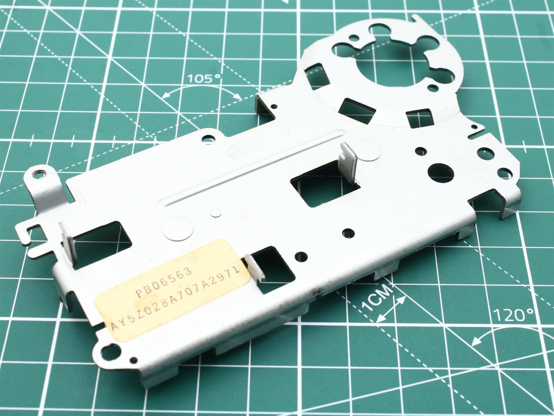 Harman Kardon TD-102 Flywheel Bracket (B) Cassette Deck (Pos.45)