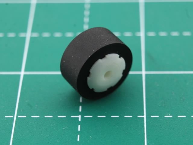 Rullo di pressione di ricambio (pinch roller) per piastra cassette Philips 22AH902