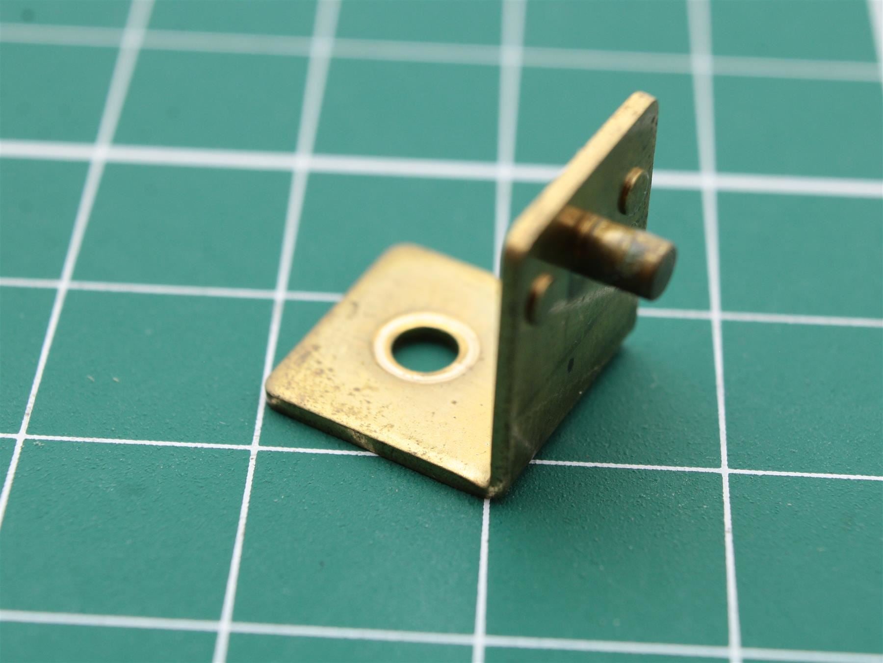 Bang & Olufsen Beocord 2000 29xx (Bracket) Part Position: 22073