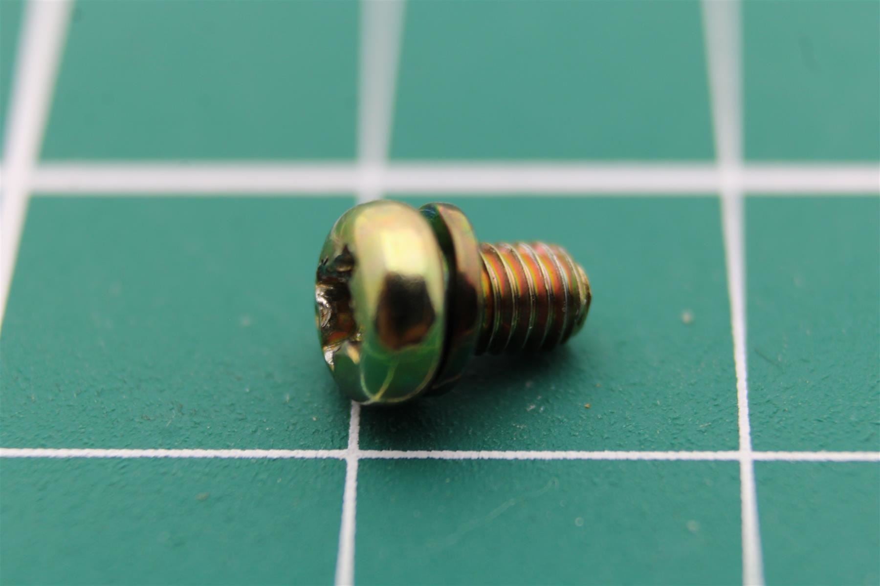 Bang & Olufsen Beocord 3300 29xx (Screw) Part Position: 22068;22074