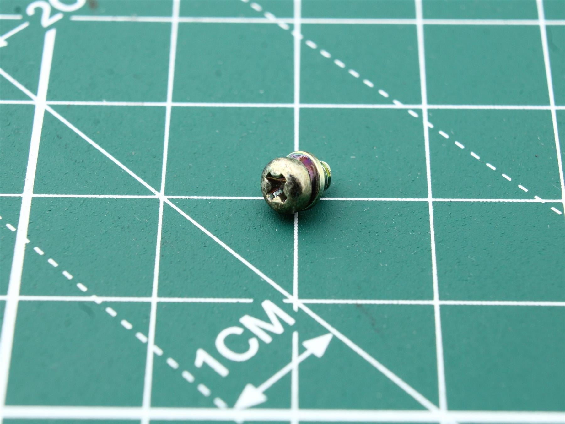 Harman Kardon TD-102 Screw with Washer Cassette Deck (Pos.34)