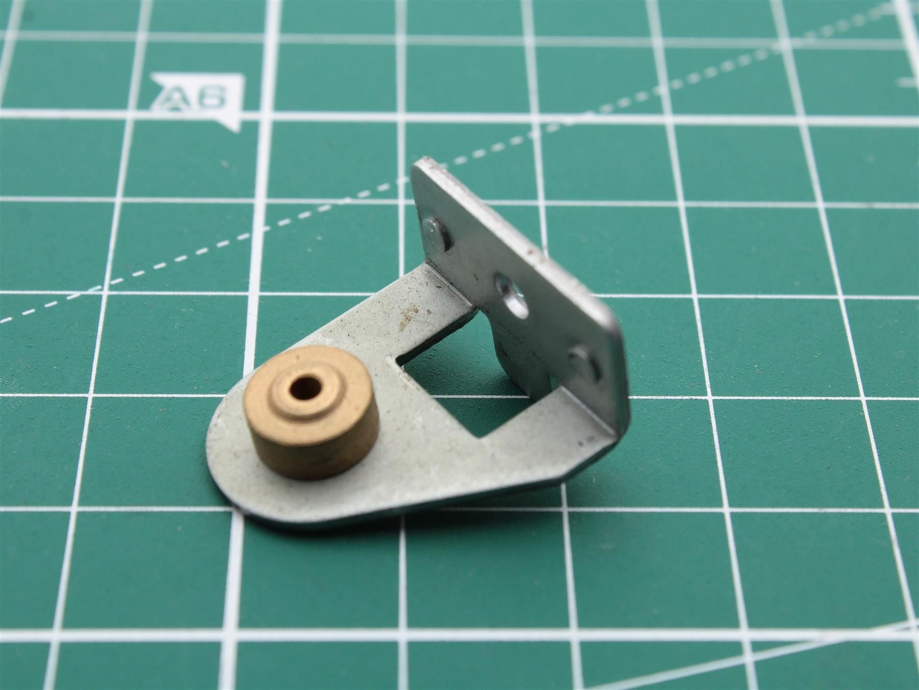 Bang & Olufsen Beocord 3300 29xx (Bracket) Part Position: 22118