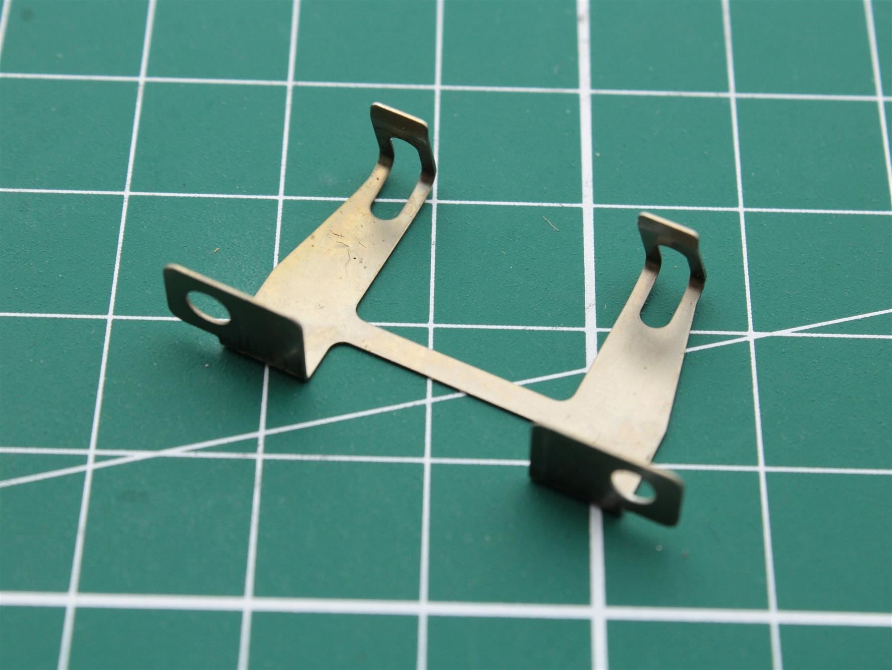 Bang & Olufsen Beocord 2000 29xx (Leaf spring) Part Position: 22006